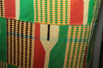 Costum vintage etnic din jacquard – retro chic anii ’80 - Img 7