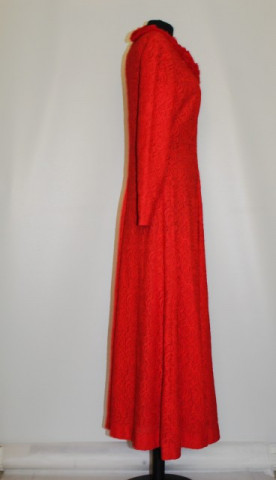 Lounge robe din dantela rosie anii '70