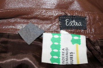 Pantaloni retro din piele maro anii '80