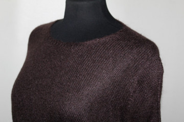 Pulover maro Margaret Howell – tricot fin, vibe retro chic - Img 4
