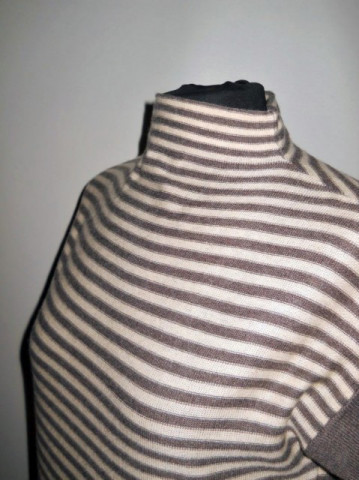 Rochie vintage din tricot gri cu dungi anii '70