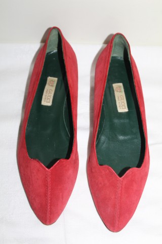 Balerini roșii Gucci anii ’80 – piele întoarsă vintage, design italian
