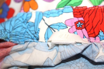 Bluză florală multicoloră repro – stil anii ’60, din poplin de bumbac - Img 7