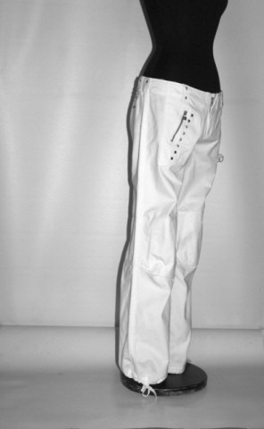 Pantaloni bufanți albi anii 90
