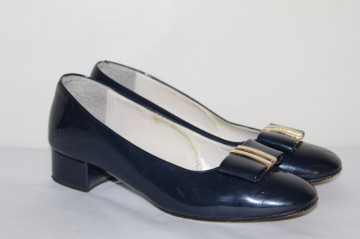 Pantofi din lac bleumarin Benvenuti – retro
