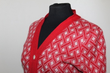 Pardesiu tricotat alb-roșu cu print geometric – anii ’70 - Img 5