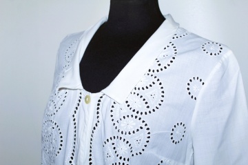 Rochie vintage albă cu broderie spartă – anii ’60 - Img 5