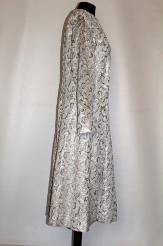 Rochie vintage de ocazie din brocart argintiu – anii ’60 - Img 4