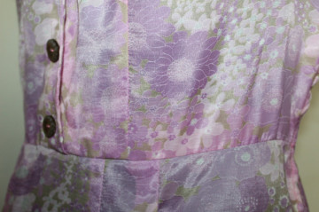 Rochie vintage lila din organdi cu print floral – anii ’50 - Img 7
