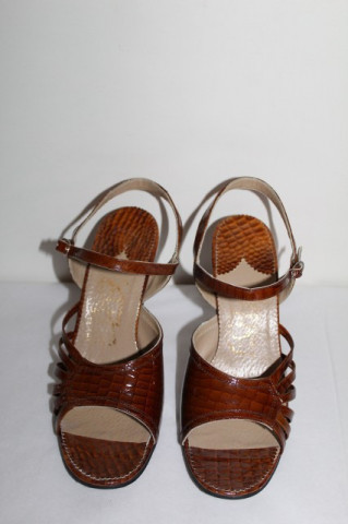 Sandale din lac stamp crocodil anii '70