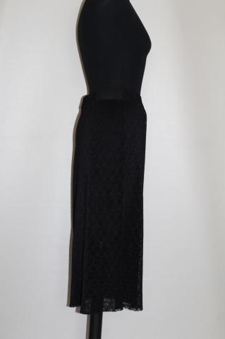 Fustă neagră din dantelă plisată – LCW Casual, stil feminin - Img 3