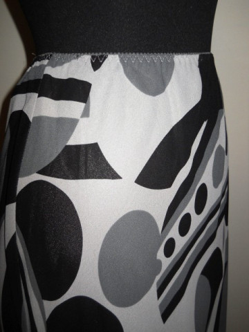 Fusta print geometric gri anii '90