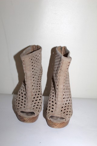 Ghete-sandale bej Bershka – piele întoarsă & platformă lemn - Img 3