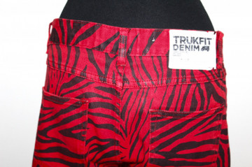 Jeans roșii Trukfit Respect Few – denim zebra print, retro - Img 5