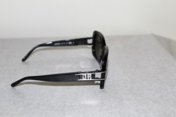 Ochelari de soare negri "John Richmond"