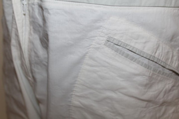 Pantaloni albi "Giorgio Armani"