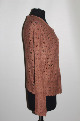 Pulover maro ajurat vintage – anii ’50, tricot manual cu nasturi îmbrăcați - Img 2