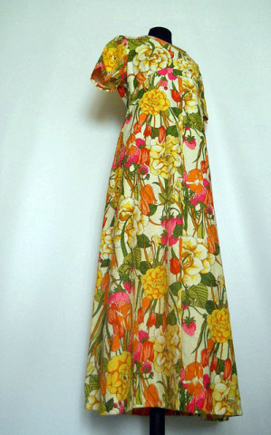 Rochie stil hawaian anii '60