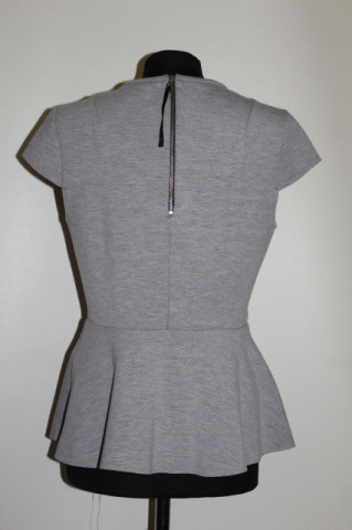 Bluză model peplum gri