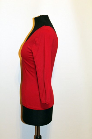 Bluza rosie "Gianfranco Ferre"