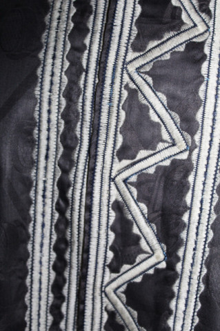 Caftan vintage gri din mătase naturală cu broderie – anii ’40 - Img 6