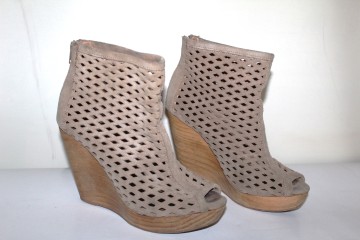Ghete-sandale bej Bershka – piele întoarsă & platformă lemn - Img 4