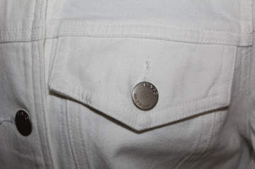 Jacheta alba din jeans "Isaac Mizrahi"