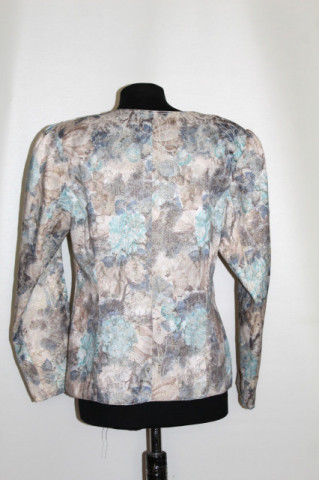 Jachetă din brocart bleu – retro anii ’80, floral stilizat - Img 3