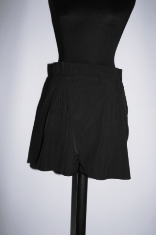 Pantaloni scurți negru – vintage Gina Tricot - Img 4