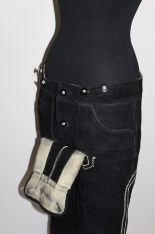 Pantaloni tirolezi din piele intoarsa neagra anii '80