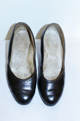 Pantofi negri "Filt" anii '40