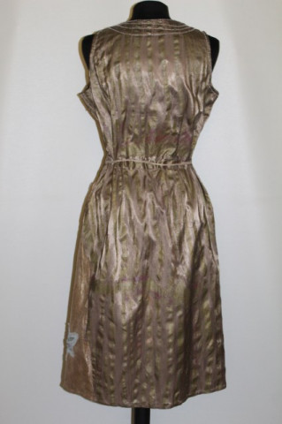 Rochie din brocart aplicatii anii '90