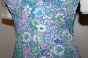 Rochie maxi vintage cu flori verzi si roz anii '60