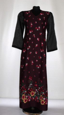 Rochie vintage anii ’70 cu mâneci din voal — floral