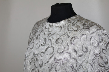 Rochie vintage de ocazie din brocart argintiu – anii ’60 - Img 6