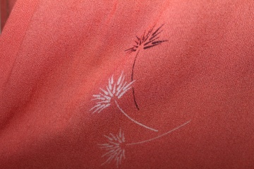 Rochie vintage din mătase naturală cărămizie cu flori – anii ’70 - Img 7
