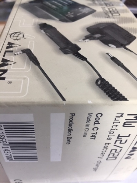 Incarcator pentru acumulatori AA/R6 - de la 12V/220V - Img 3
