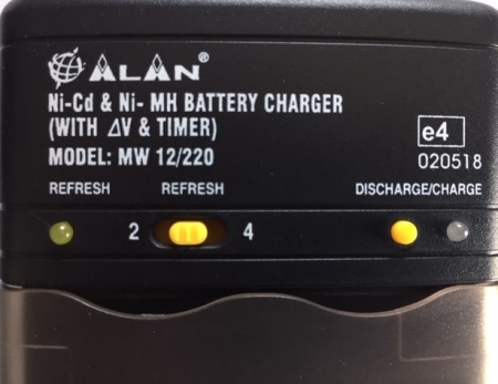 Incarcator pentru acumulatori AA/R6 - de la 12V/220V - Img 4