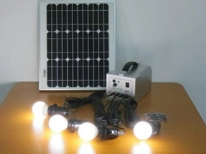 Sistem fotovoltaic CAMPER - 5/12V-15W-USB-4LED
