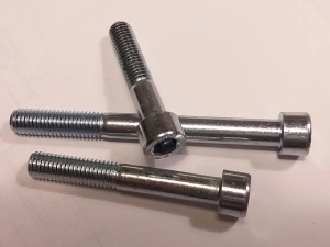 Surub M10 DIN912 fixare prize artificiale