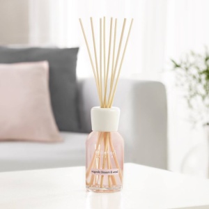 Difuzor de parfum cu betisoare din bambus MAGNOLIA BLOSSOM & WOOD 500ml Millefiori Milano