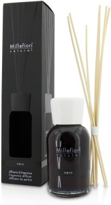 Odorizant de camera cu betisoare Millefiori Milano Nero 100ml