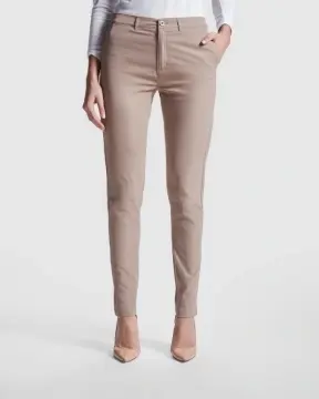 Pantaloni lungi pentru femei