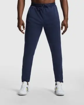 Pantaloni lungi, cu croială subțire