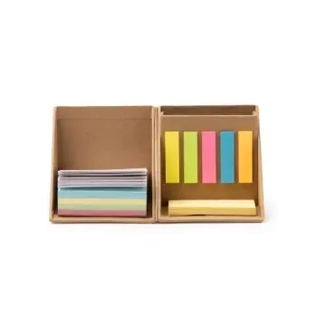 Set de birou din carton în formă de cub