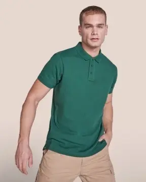 Tricou polo cu mânecă scurtă de foarte bună calitate, din material confortabil