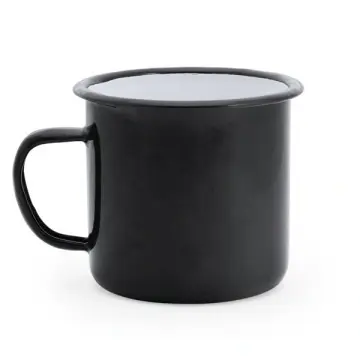 Cană metalică cu o capacitate de 380 ml