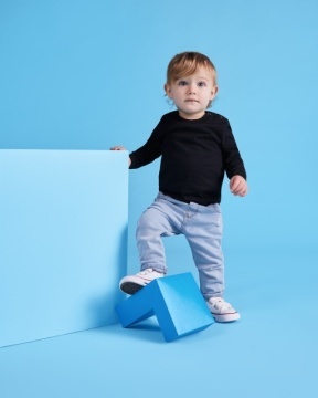 Tricou cu mânecă lungă special pentru bebeluși, confecționat din material neted și finisare compactată - Img 1