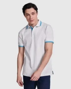 Tricou polo cu mânecă scurtă, guler cu fantă de 3 nasturi de aceeași culoare
