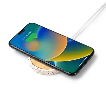 Încărcător wireless din piatră terrazzo reciclată și bambus - Img 3